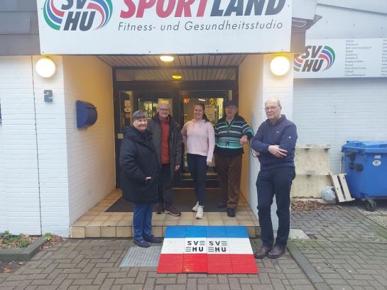 Uta Herrnring-Vollmer (Inklusionsbeauftragte), Jens Lemke („LEGO Rampen Aktiv“), Johanna Kreker (Sportland), Horst Löhr (Ehrenamtlicher Fahrer), Carsten Schäfer (BürgerAktiv, von links).