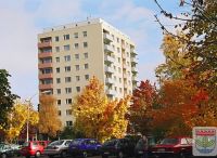 Foto: Werner Quade<br>Hochhaus im Herbstgold